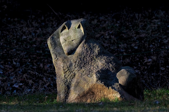 狐の石像